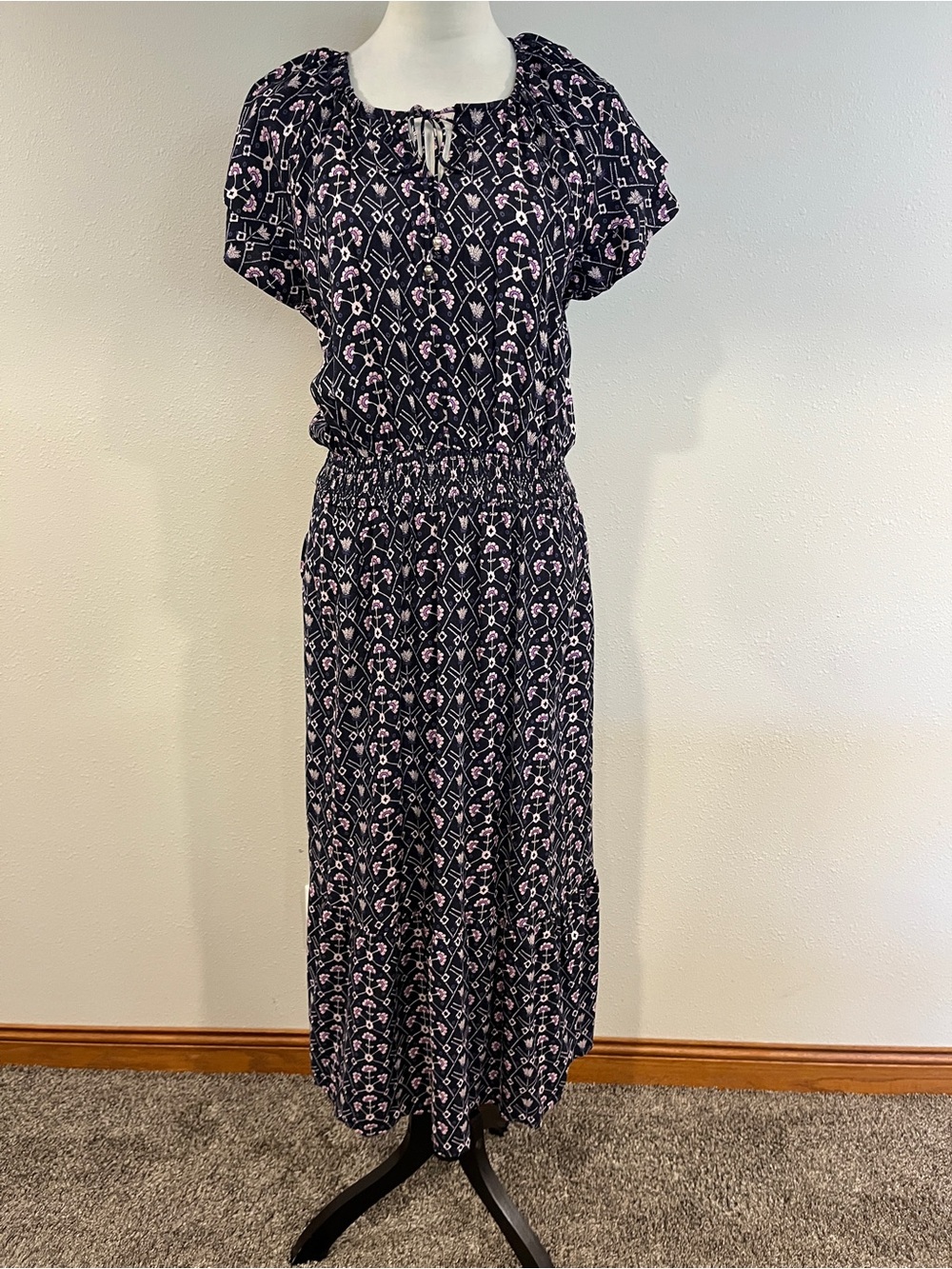 Short sleeves floral maxi‎ dress size small